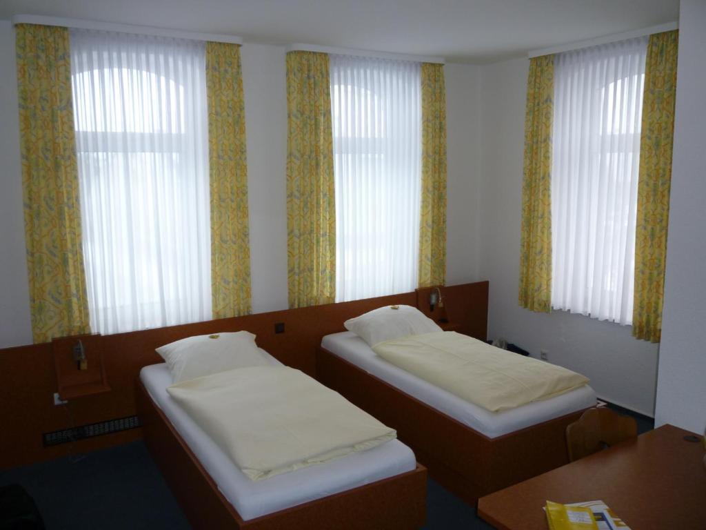 Hotel-Gaststaette Mutter Buermann Хемминген Номер фото